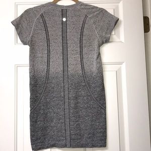 🍋🤩Lululemon Short Sleeve Swiftly Tech Crew Shirt